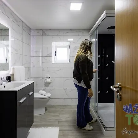 Sunset Pool House T1 公寓