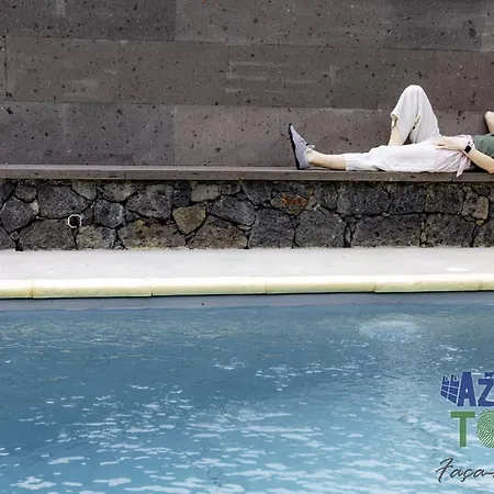 Sunset Pool House T1 דירה